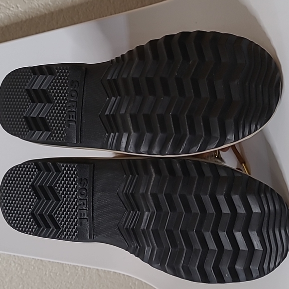 Sorel Joan of Arctic Caramel Black Waterproof Boots size 9.5 NWT - Picture 9 of 12